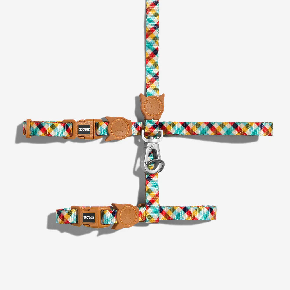 CAT HARNESSES WITH LEASHES